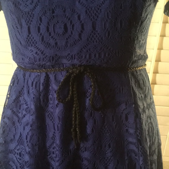 2/$15 | ENFOCUS PETITE | ROYAL BLUE | LACE DRESS | SIZE 6P - Picture 3 of 5